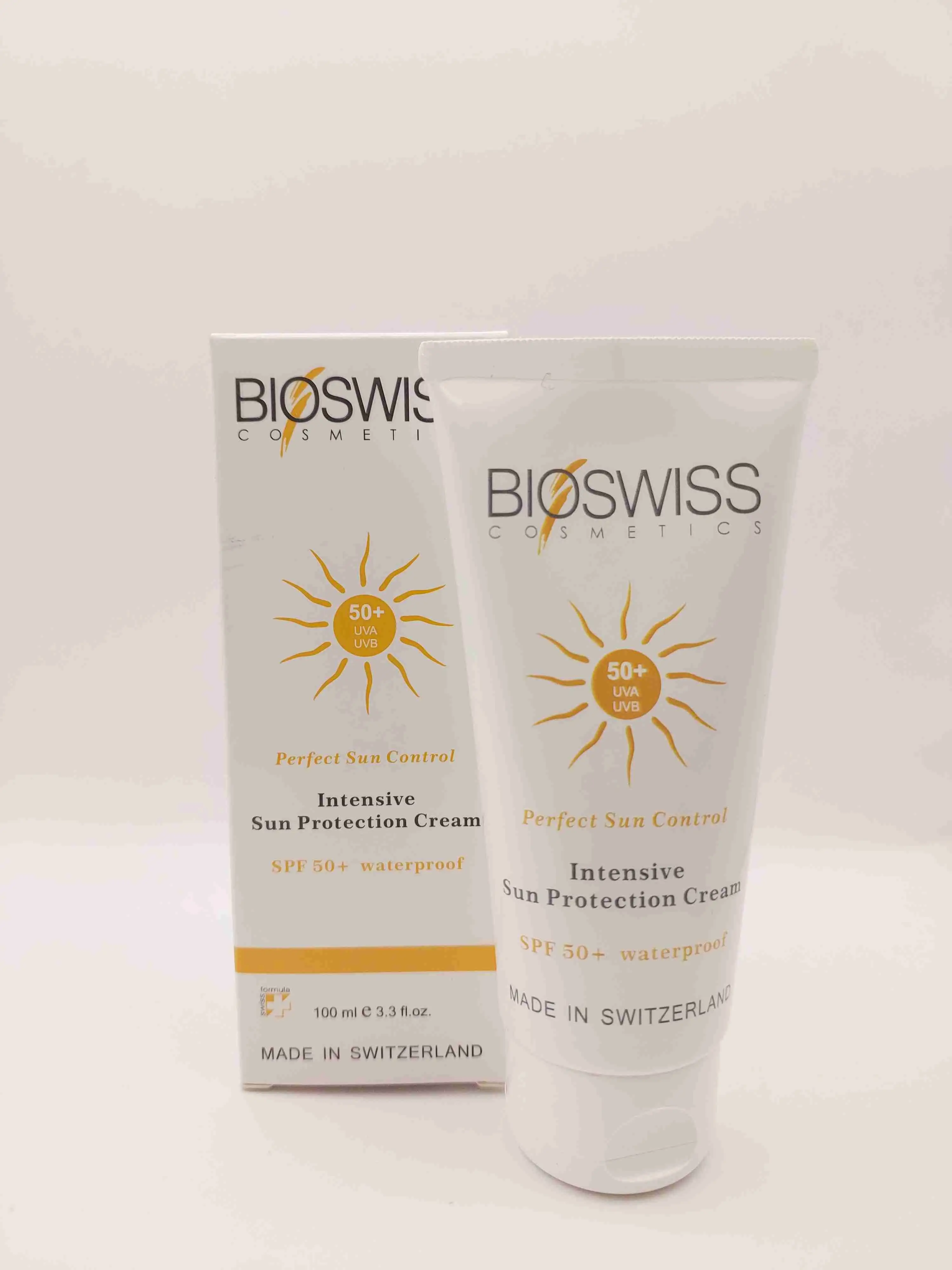 کرم ضد آفتاب بی رنگ با محافظت بالا بایوسویس (BIOSWISS)