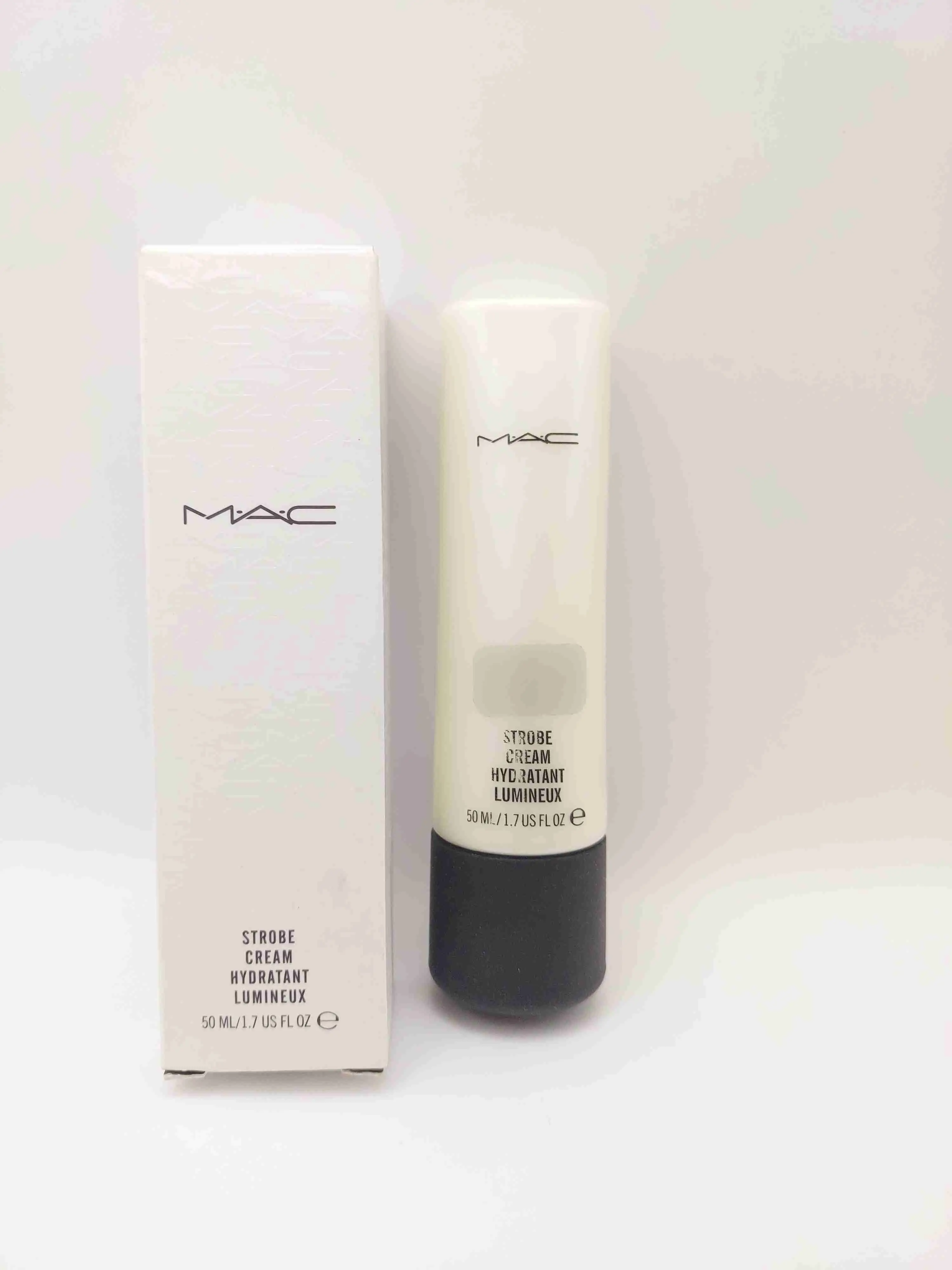 کرم استروبینگ ( درخشان کننده صورت ) مک  MAC