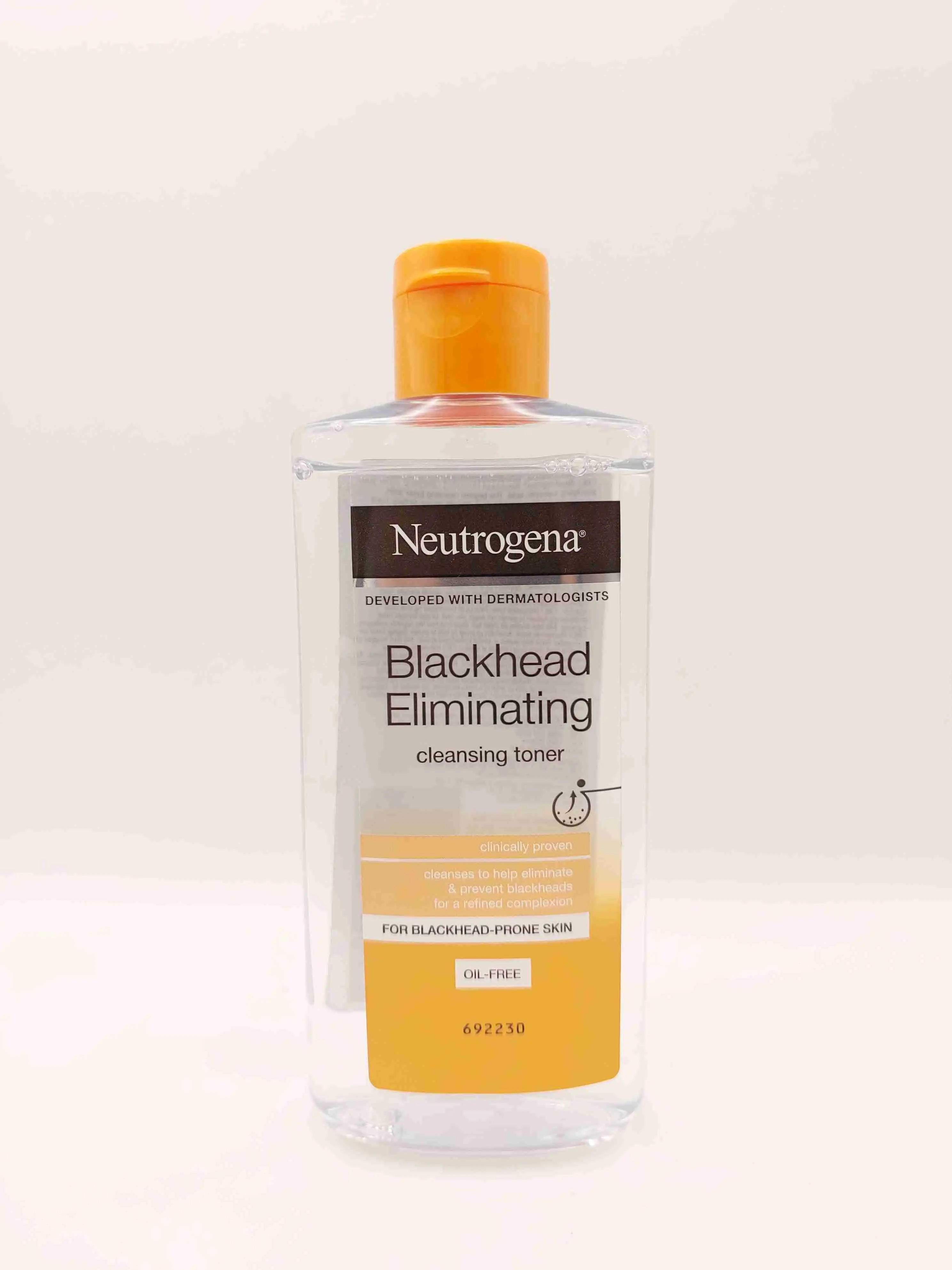 تونر پاک‌کننده و از بین برنده‌ی جوش‌های سرسیاه نوترژینا ( Neutrogena )