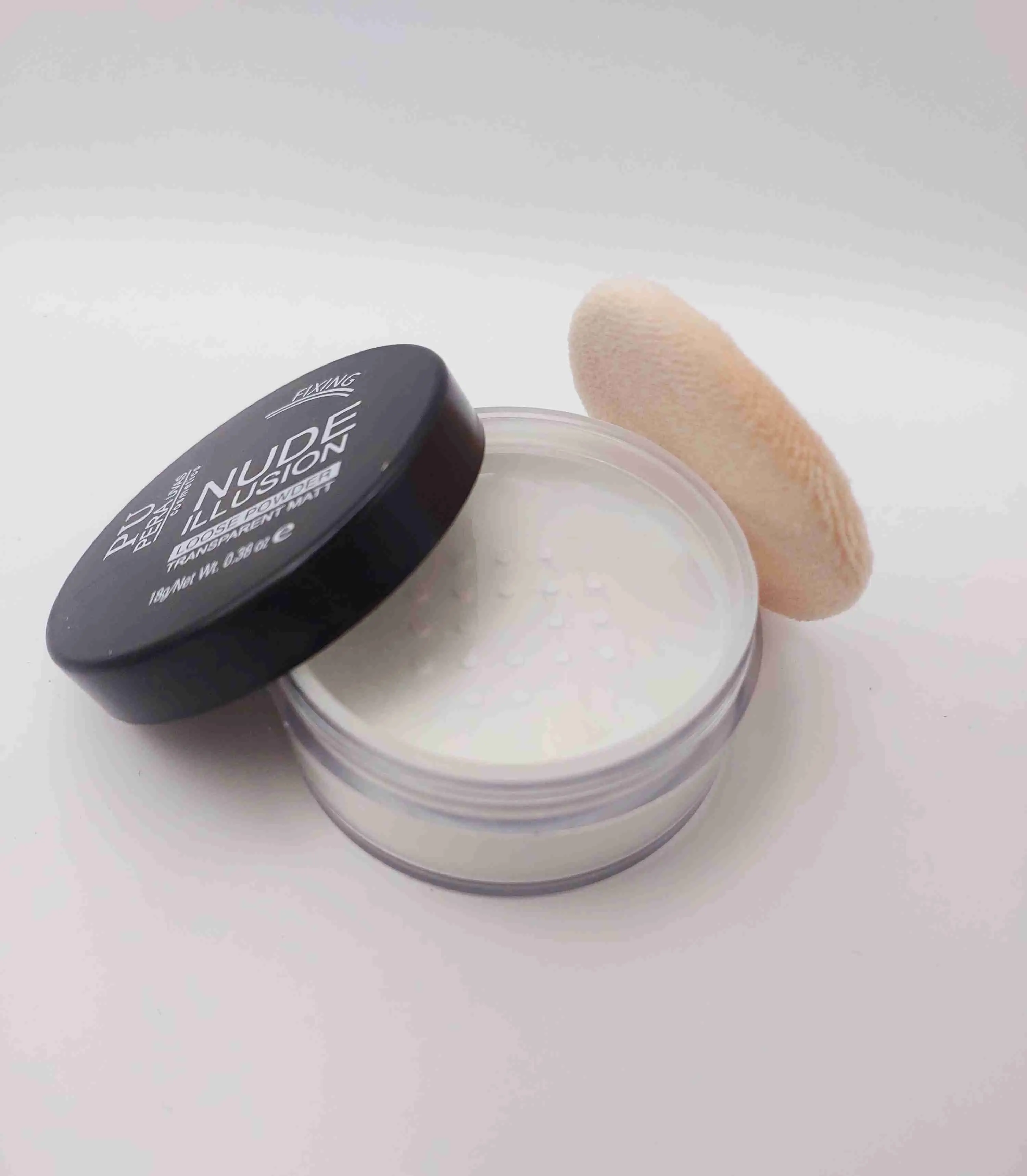 پودر فیکس رنگ سفید پرایواس Nude Illusion Pera Uvas