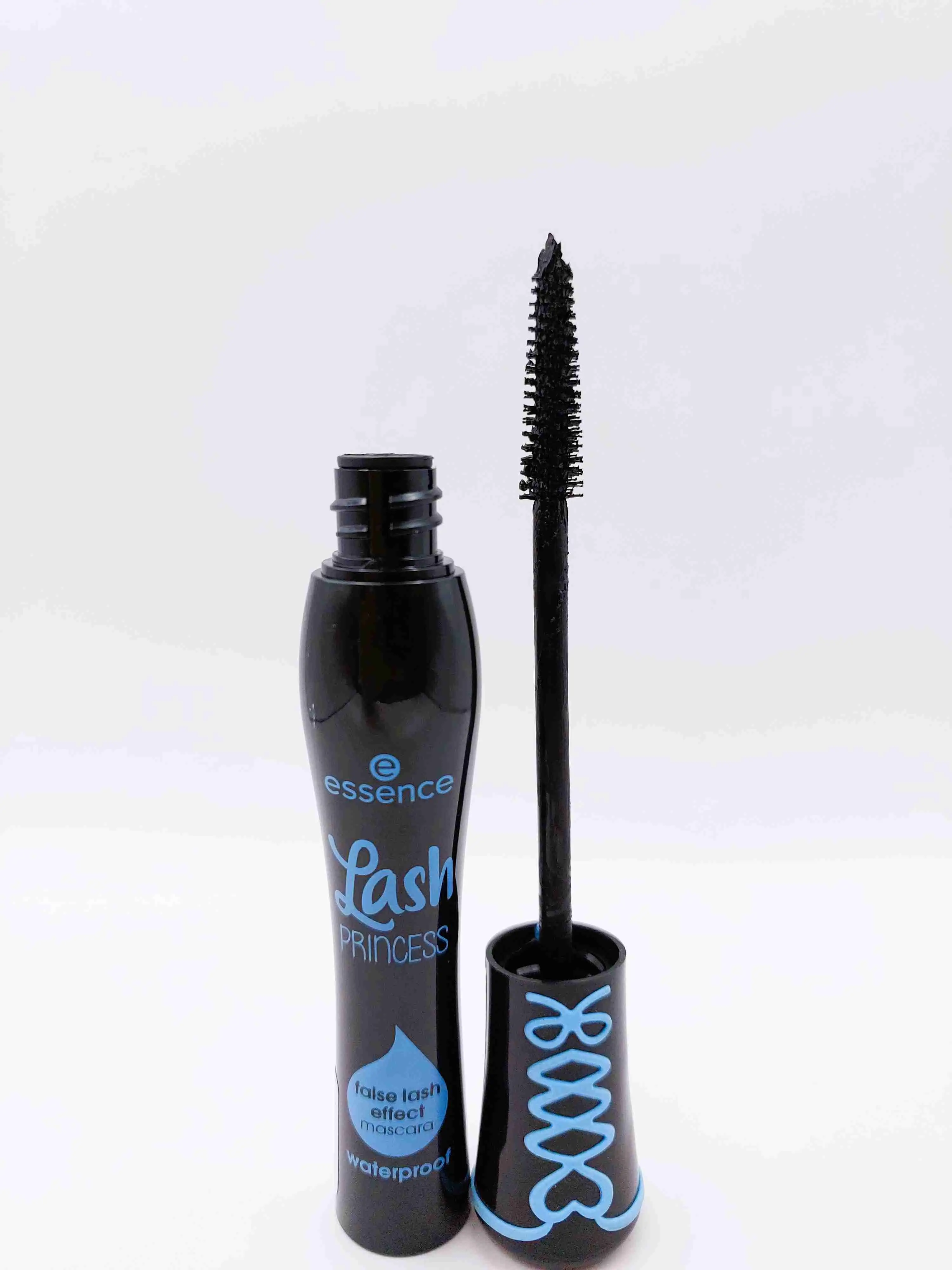 ریمل اسنس آبی لش پرنسس ضد آب Essence Lash Princess False
