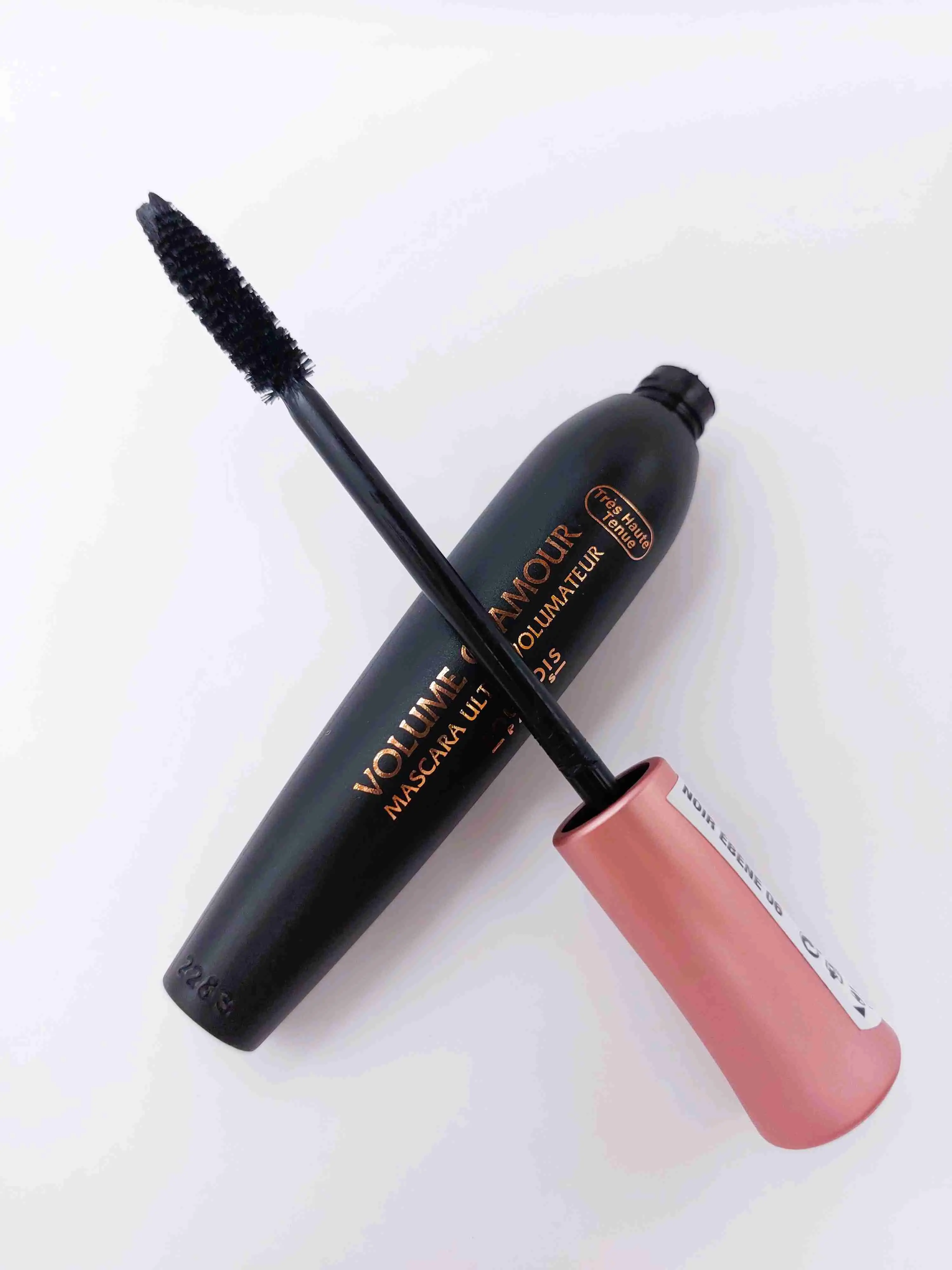 ریمل حجم دهنده درب مسی بورژوا مدل Volume Glamour حجم 12 میل