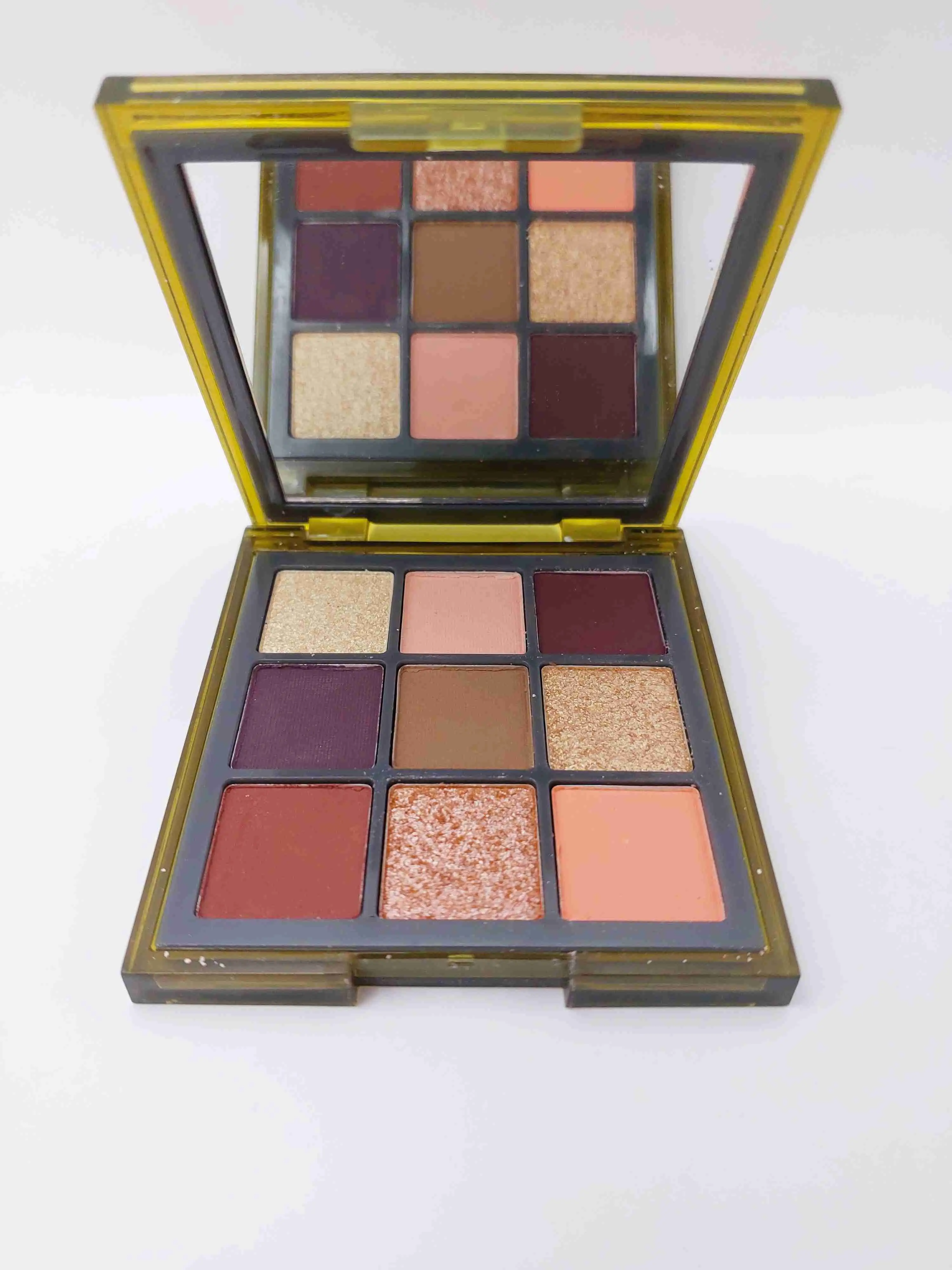 پالت سایه چشم مدل Khaki Haze هودا بیوتی (Huda Beauty)