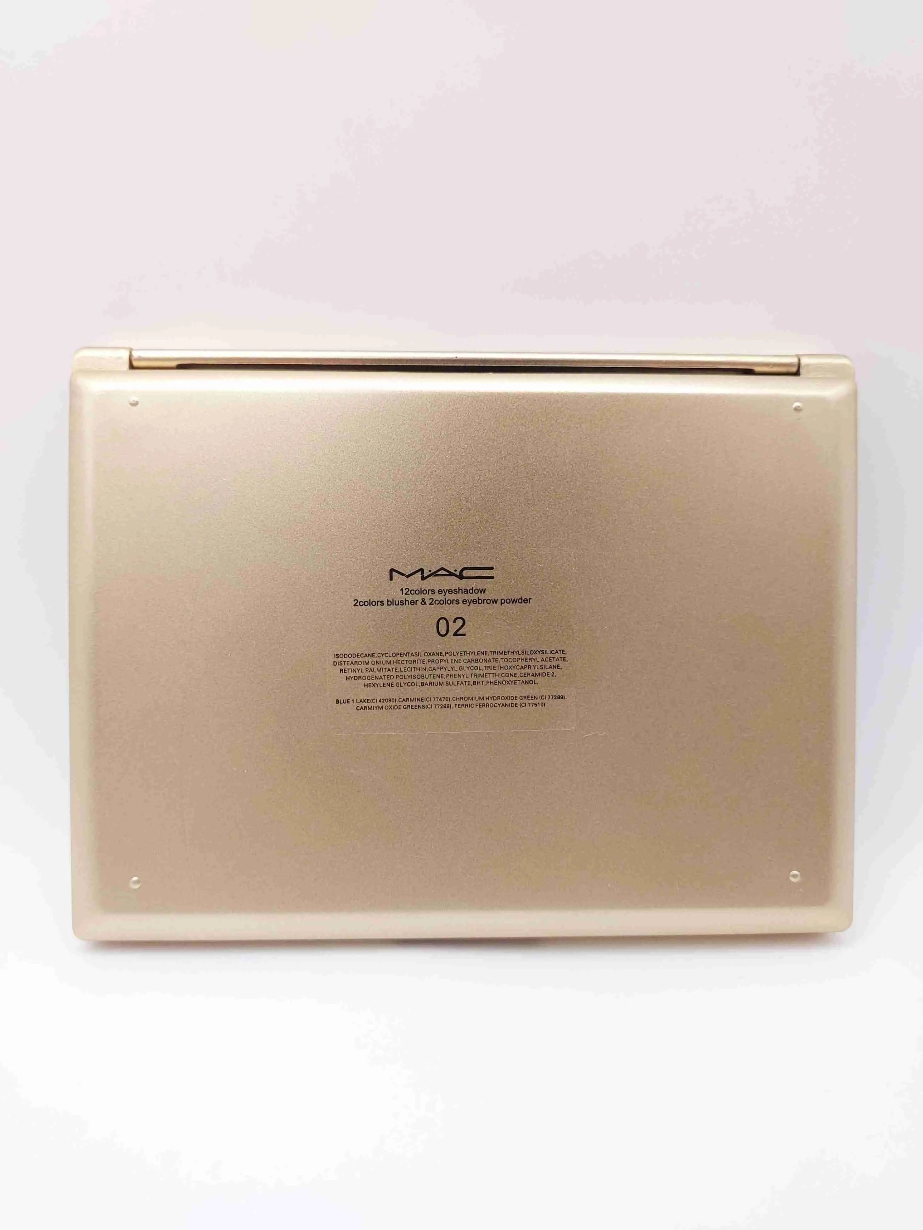پالت آرایشی چندکاره ( 12 رنگ سایه چشم مات، 2 رنگ رژگونه و 2 رنگ پودر ابرو ) MAC