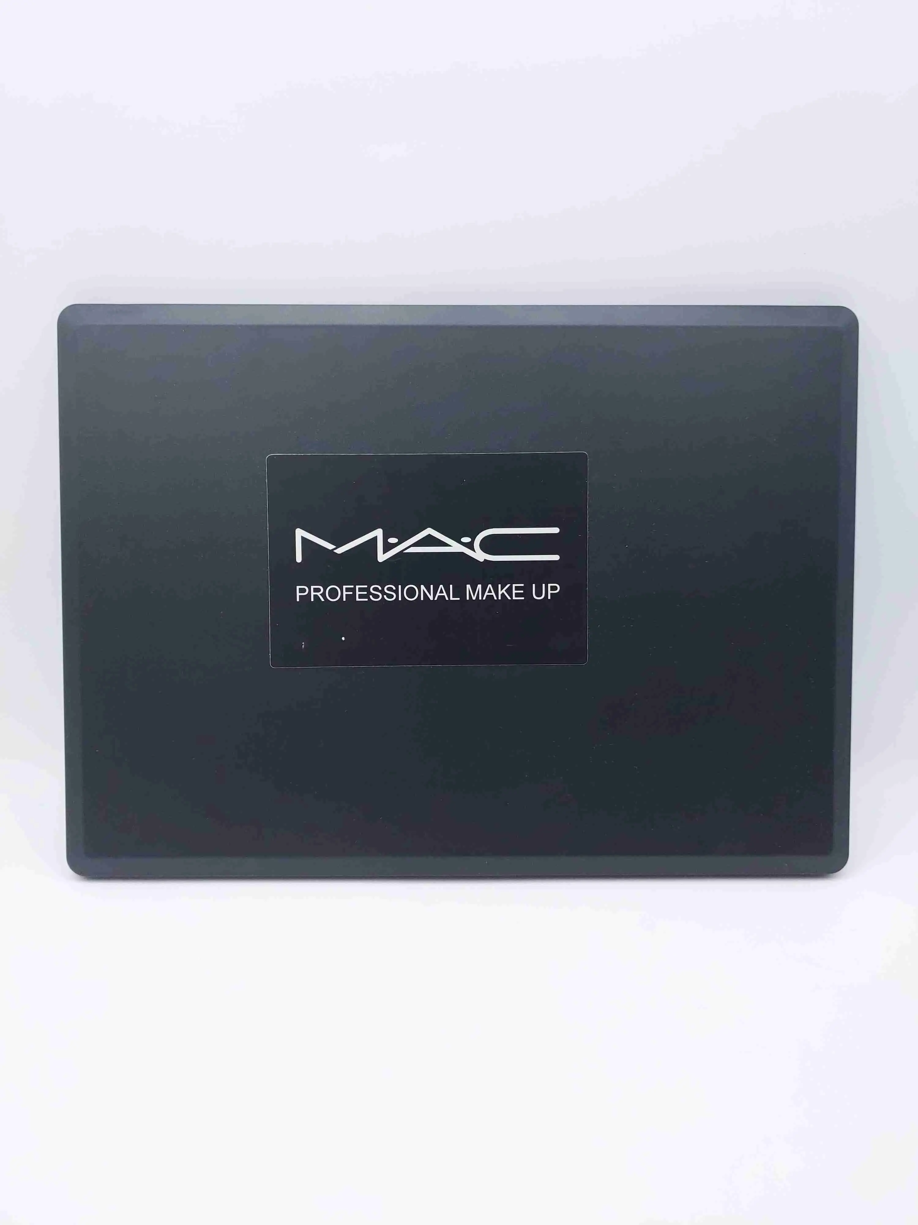 پالت سایه چشم با 35 رنگ متنوع مک MAC